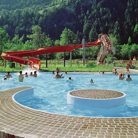 With Terrace Ideal For Skiers *