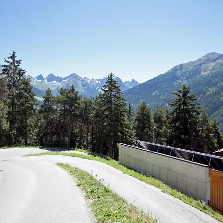 With Terrace Ideal For Skiers *